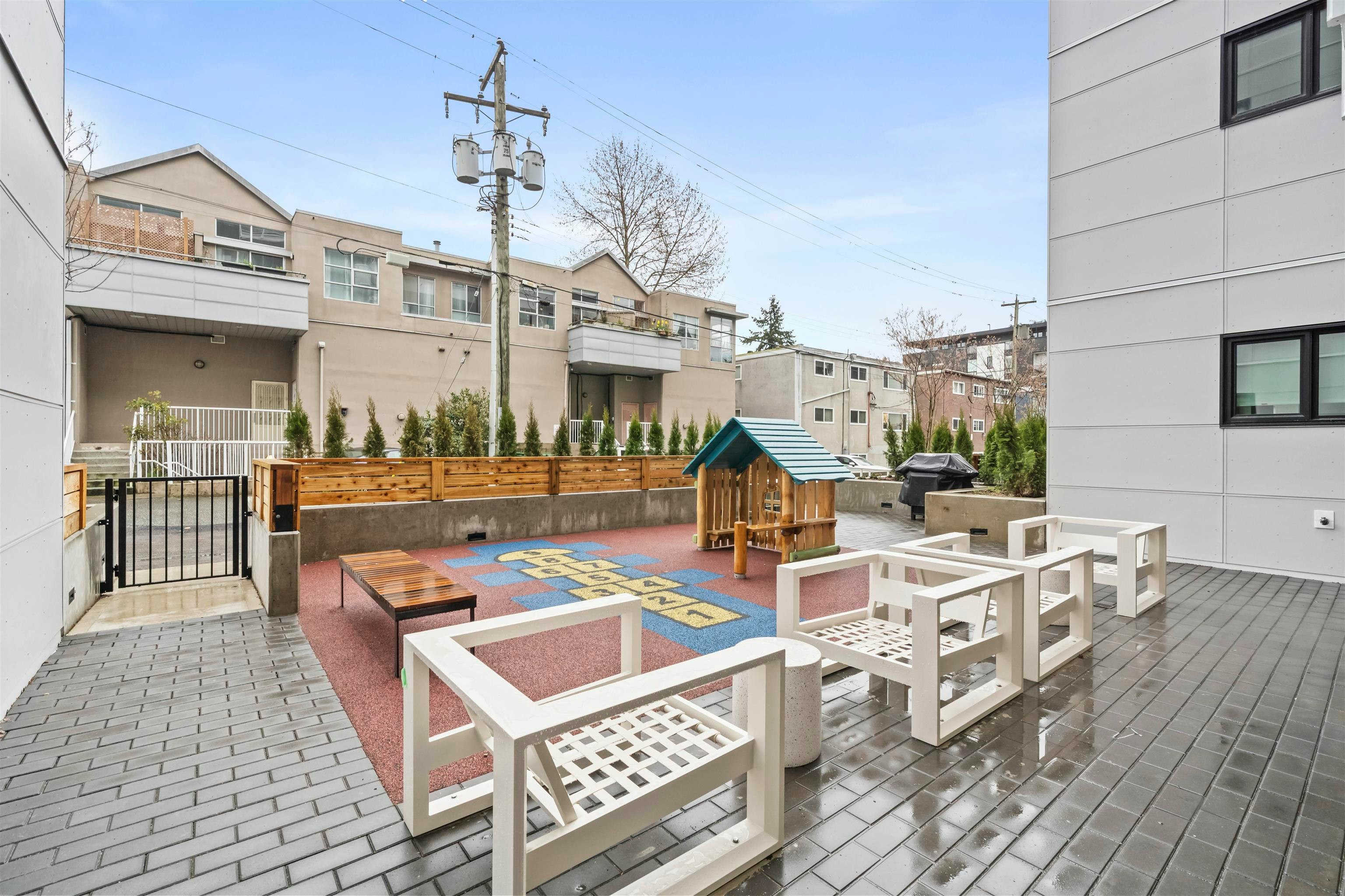 111-4928 Quebec Street, Vancouver, BC, V5W 0G6 - 9