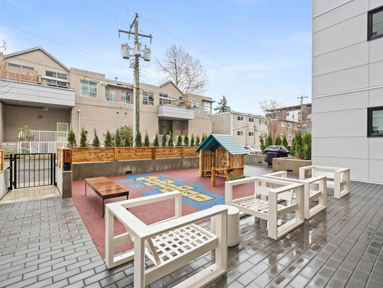 111-4928 Quebec Street, Vancouver, BC, V5W 0G6 - 9