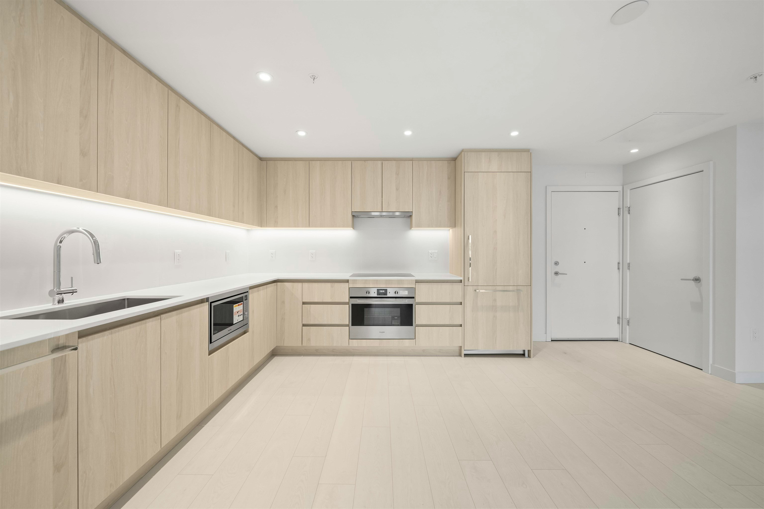 111-4928 Quebec Street, Vancouver, BC, V5W 0G6