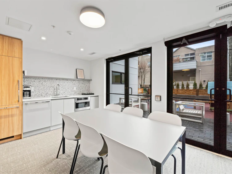111-4928 Quebec Street, Vancouver, BC, V5W 0G6 - 8