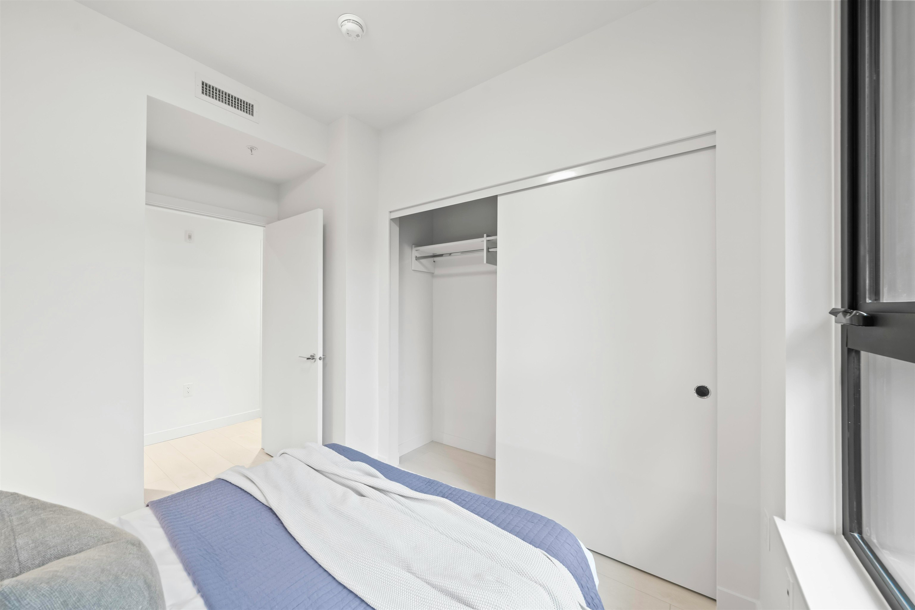 111-4928 Quebec Street - 4