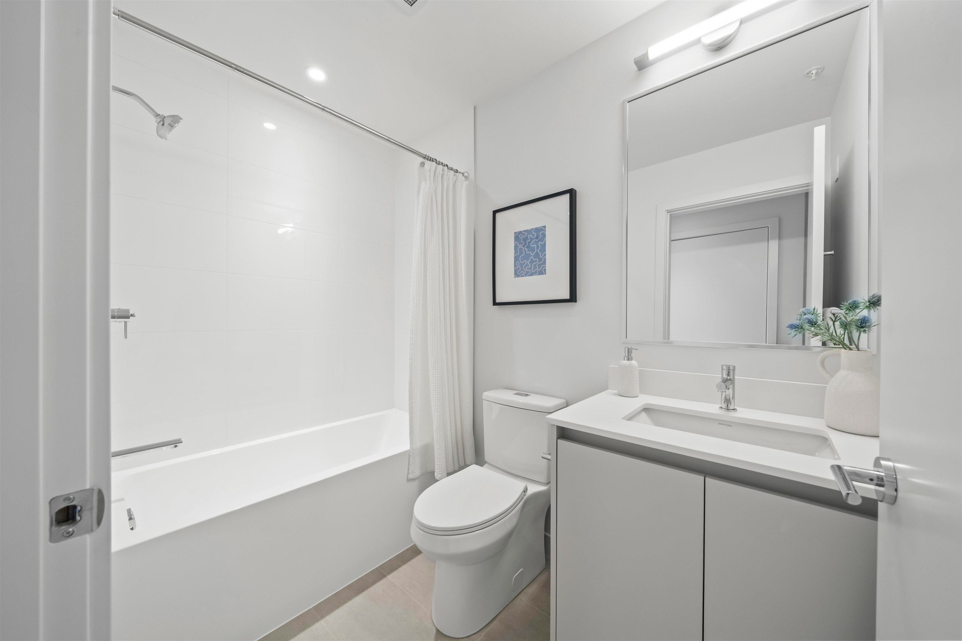 111-4928 Quebec Street - 5