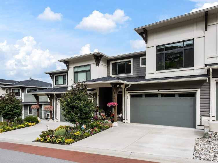 25-43575 Chilliwack Mountain Road, Chilliwack, BC, V2R 6B9
