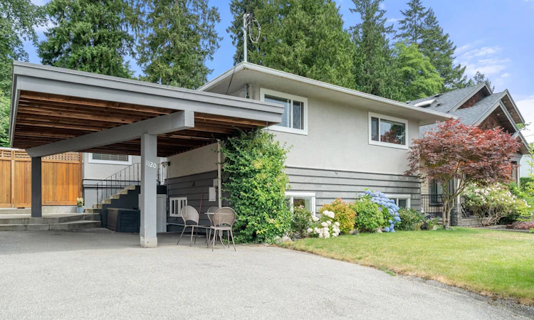 1120 Wellington Drive