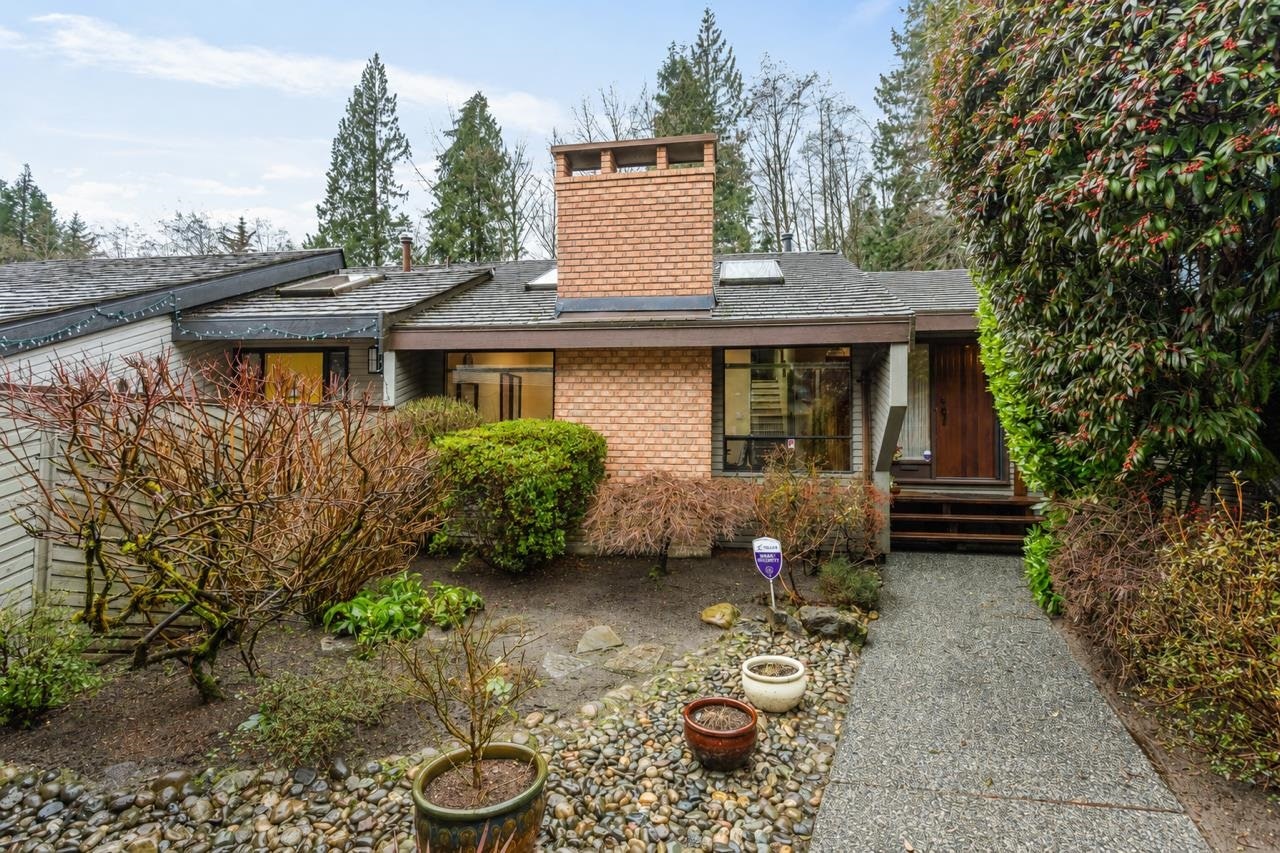 5639 White Pine Lane, North Vancouver, BC, V7R 4S1