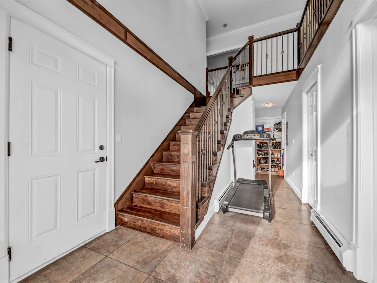 12101 84 Avenue, Surrey, BC, V3W 3G4 - 3