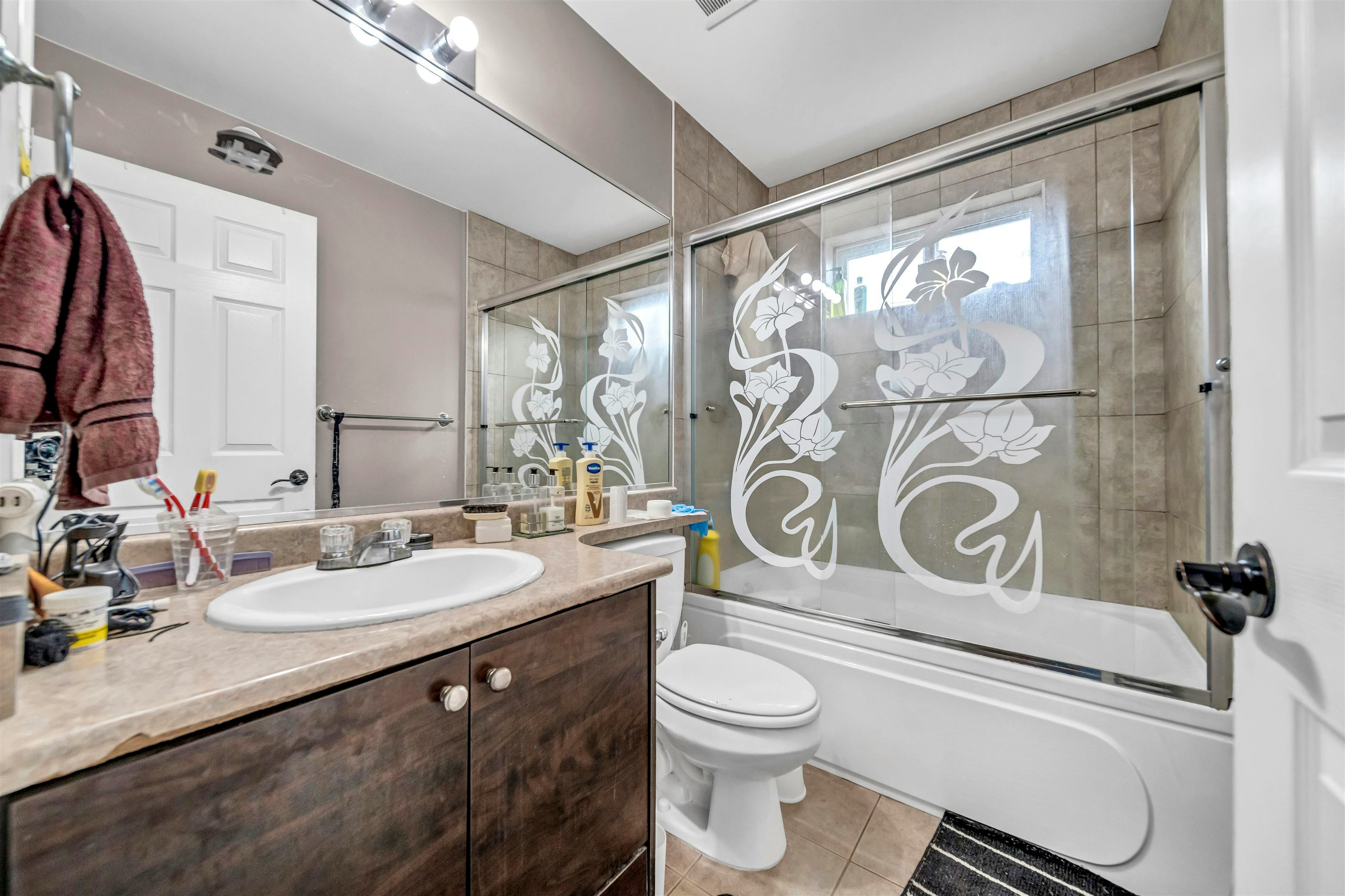 12101 84 Avenue, Surrey, BC, V3W 3G4 - 27