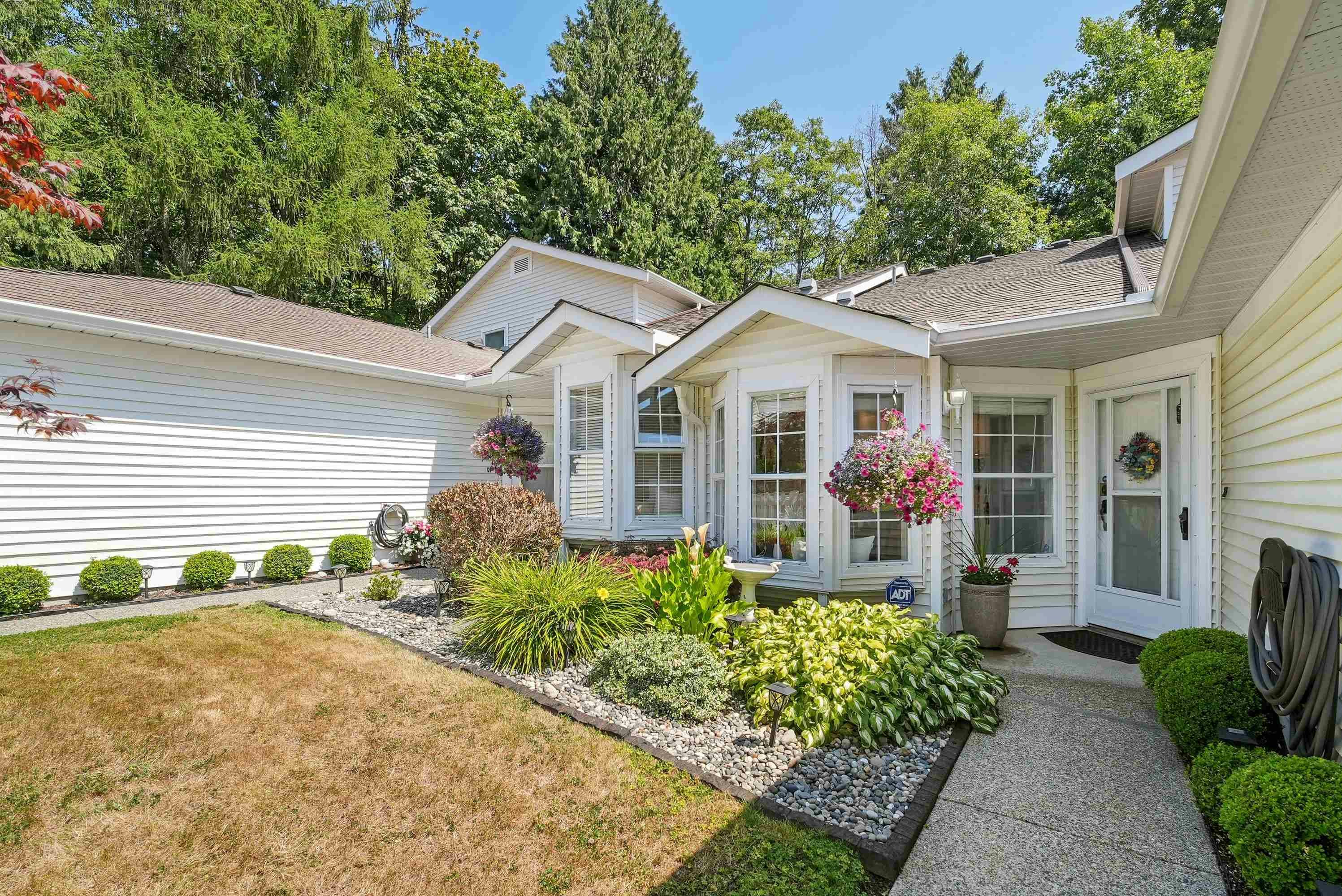 21-6537 138 Street, Surrey, BC, V3W 0C3
