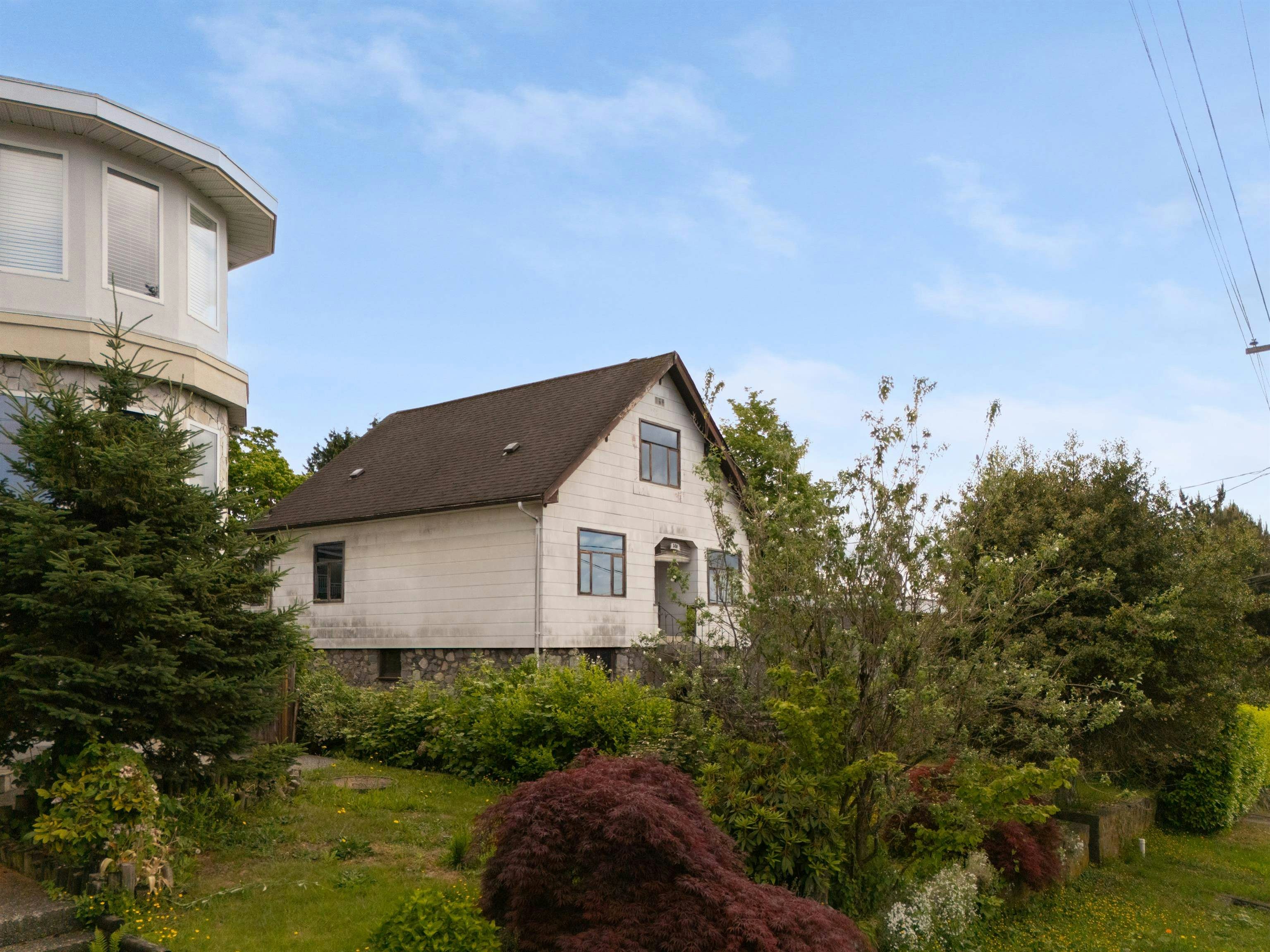380 Delta Avenue, Burnaby, BC, V5B 3C5 - 10