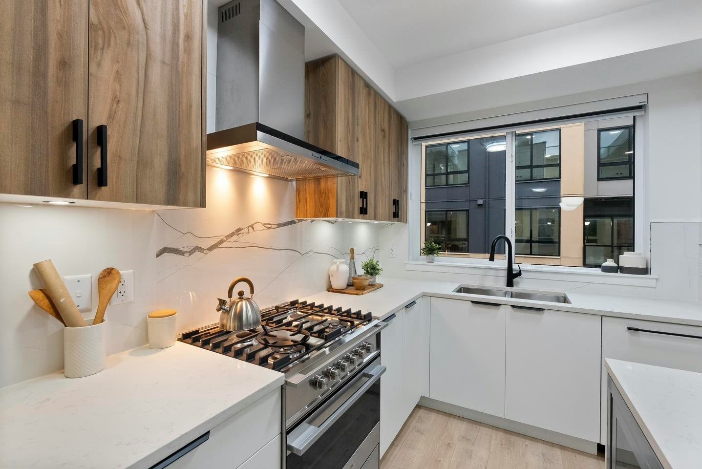 24-13895 64 Avenue, Surrey, BC, V3W 3N9 - 9