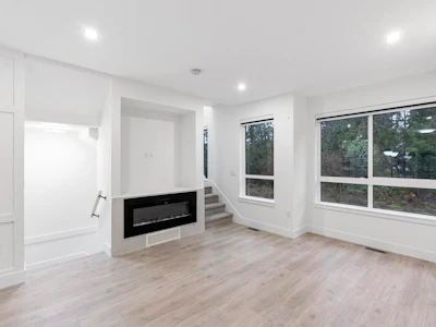 27-13895 64 Avenue - 2