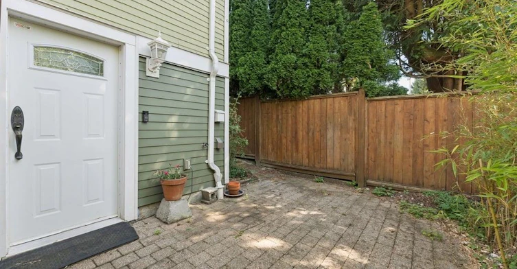 Garden-3401 Fleming Street, Vancouver, BC, V5N 3V7 - 3