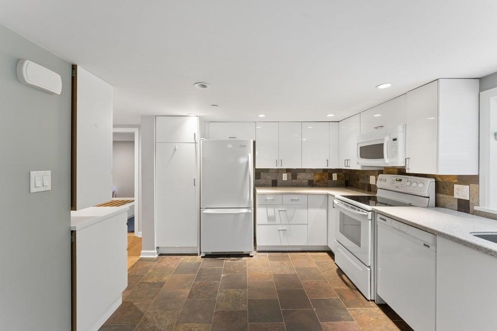 Garden-3401 Fleming Street, Vancouver, BC, V5N 3V7 - 12