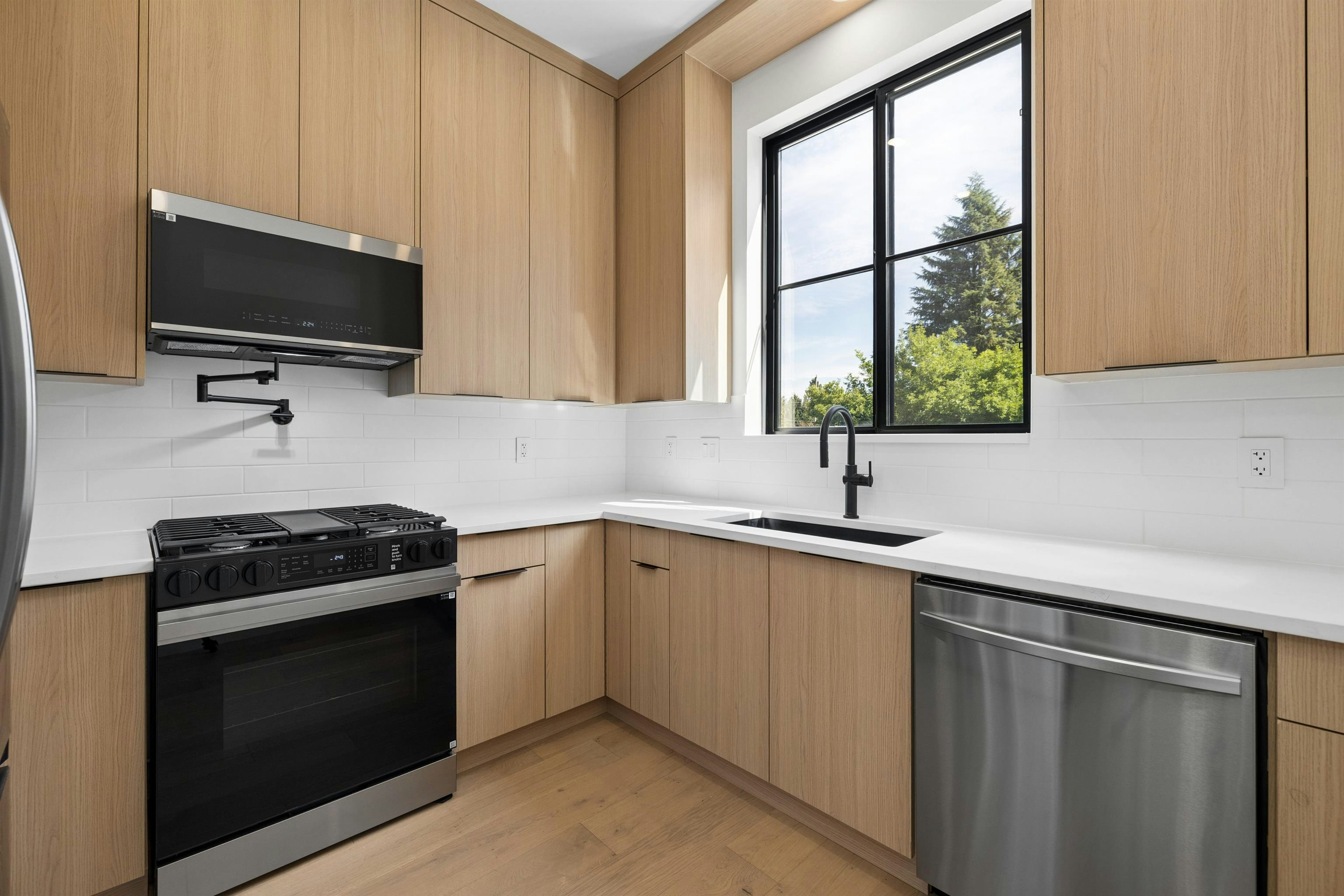 21606 124 Avenue, Maple Ridge, BC, V2X 5K3 - 20