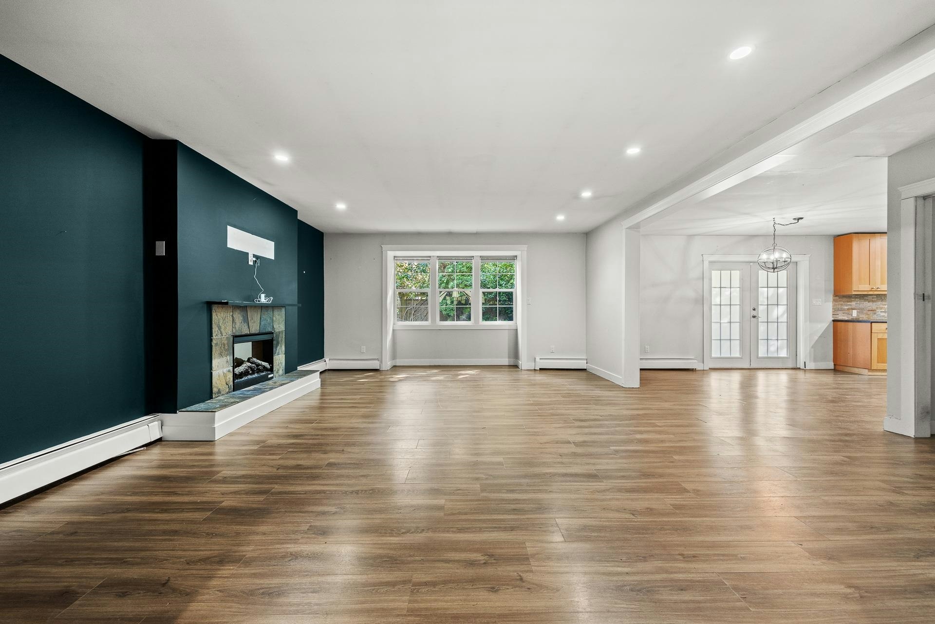 12686 20 Avenue - 4