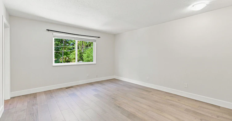 Main-5553 Nancy Greene Way, North Vancouver, BC, V7R 4R6 - 12