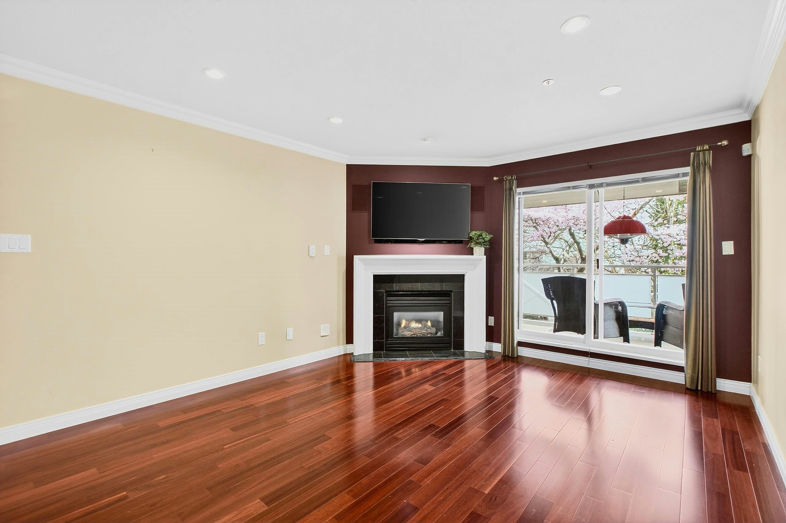 205-15140 29a Avenue, Surrey, BC, V4P 3B1 - 15