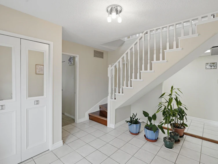 8704 111 Street, Delta, BC, V4C 4N7 - 6