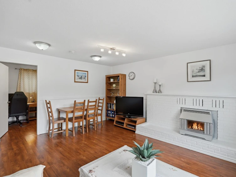 8704 111 Street, Delta, BC, V4C 4N7 - 7