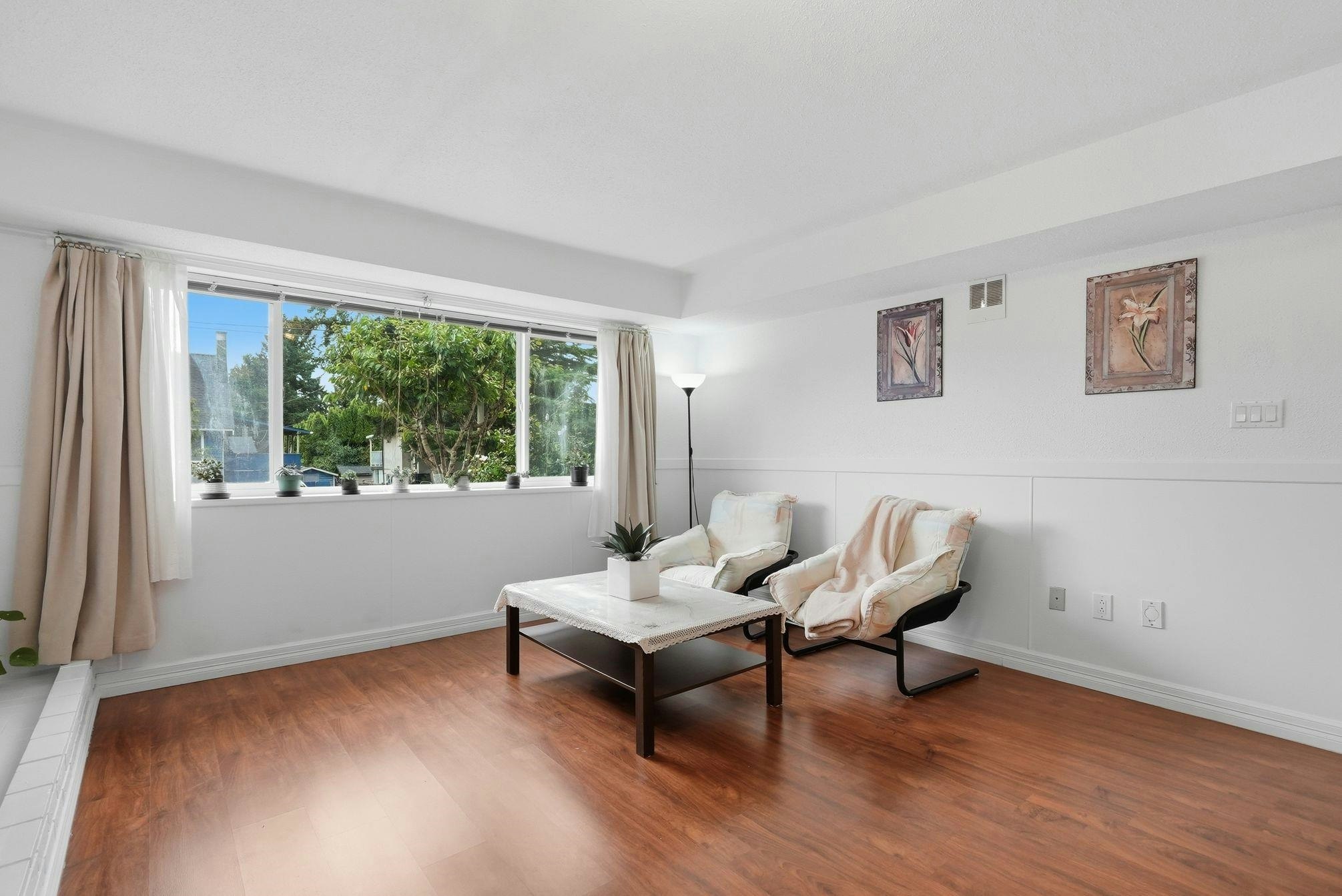8704 111 Street, Delta, BC, V4C 4N7 - 8
