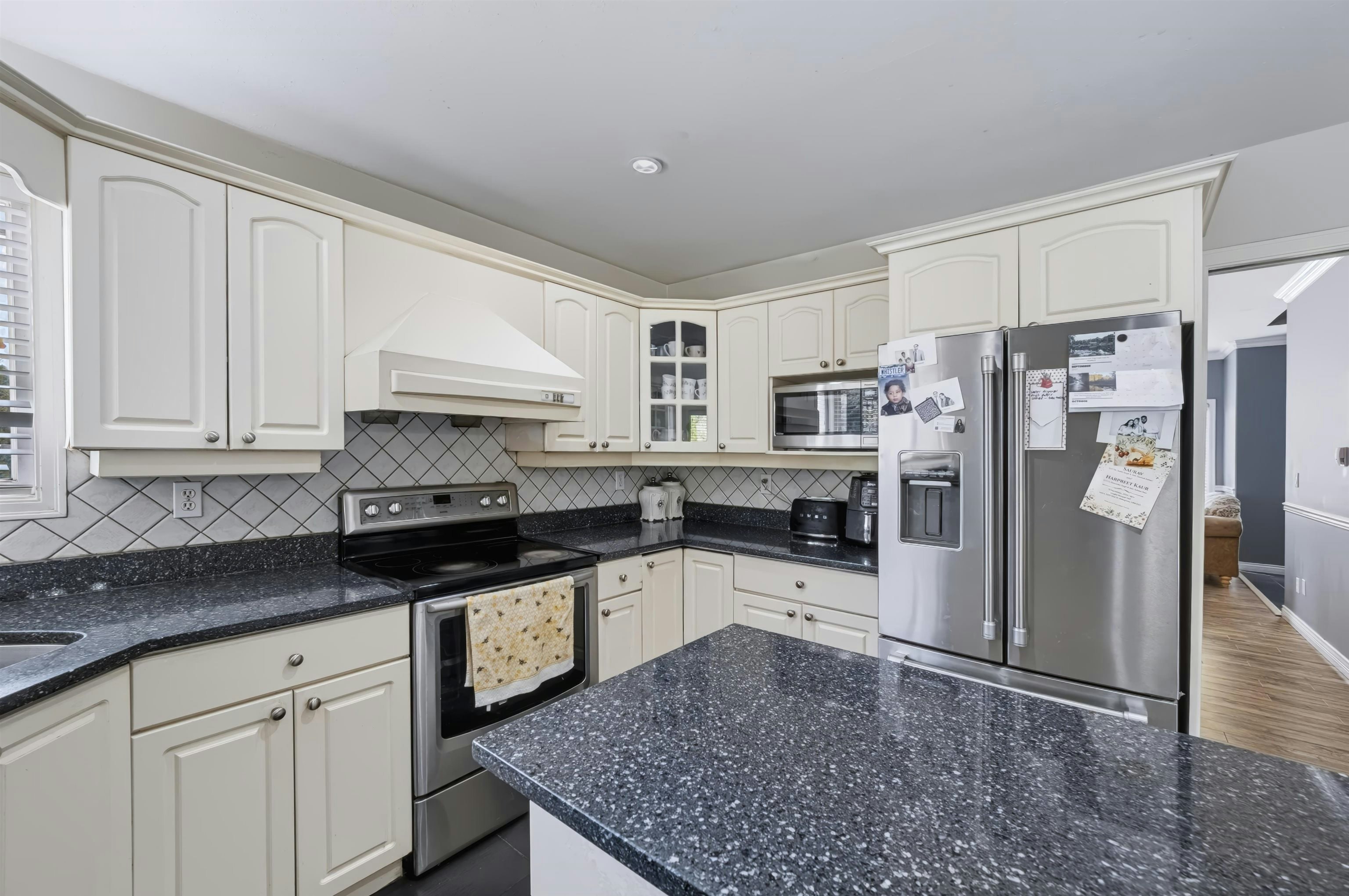 30758 Stellar Court, Abbotsford, BC, V2T 6R5 - 6