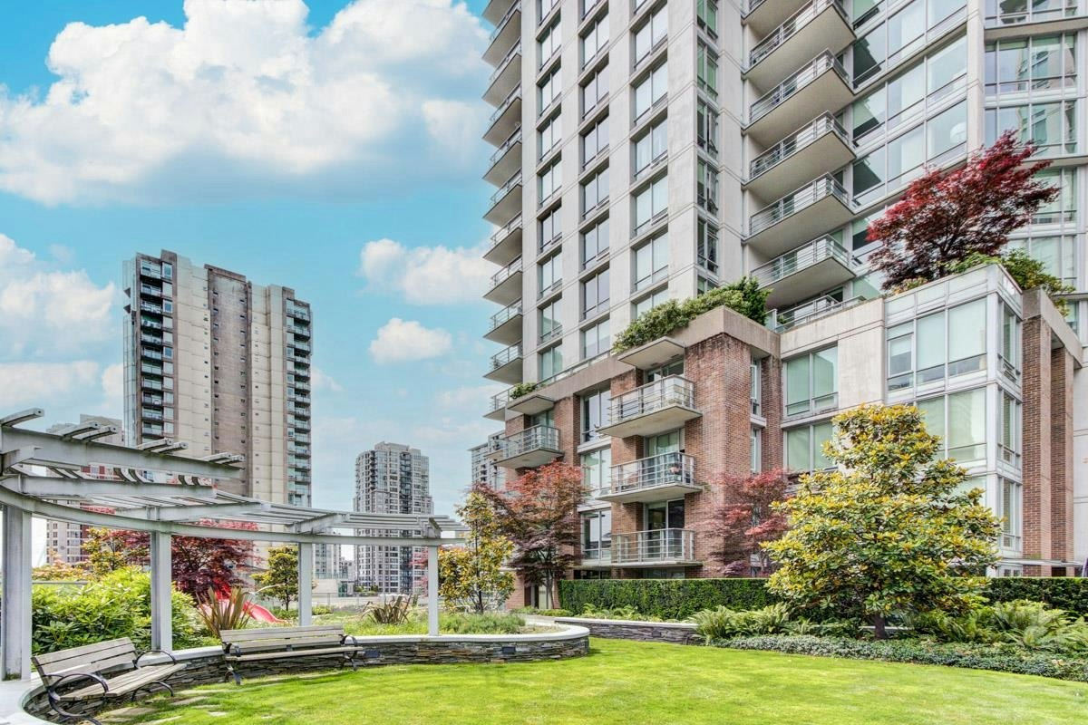 2005-565 Smithe Street, Vancouver, BC, V6B 0E4 - 33