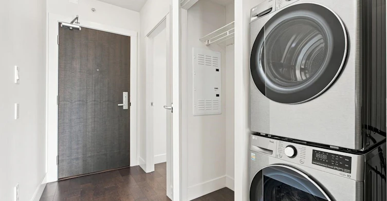 2005-565 Smithe Street, Vancouver, BC, V6B 0E4 - 12