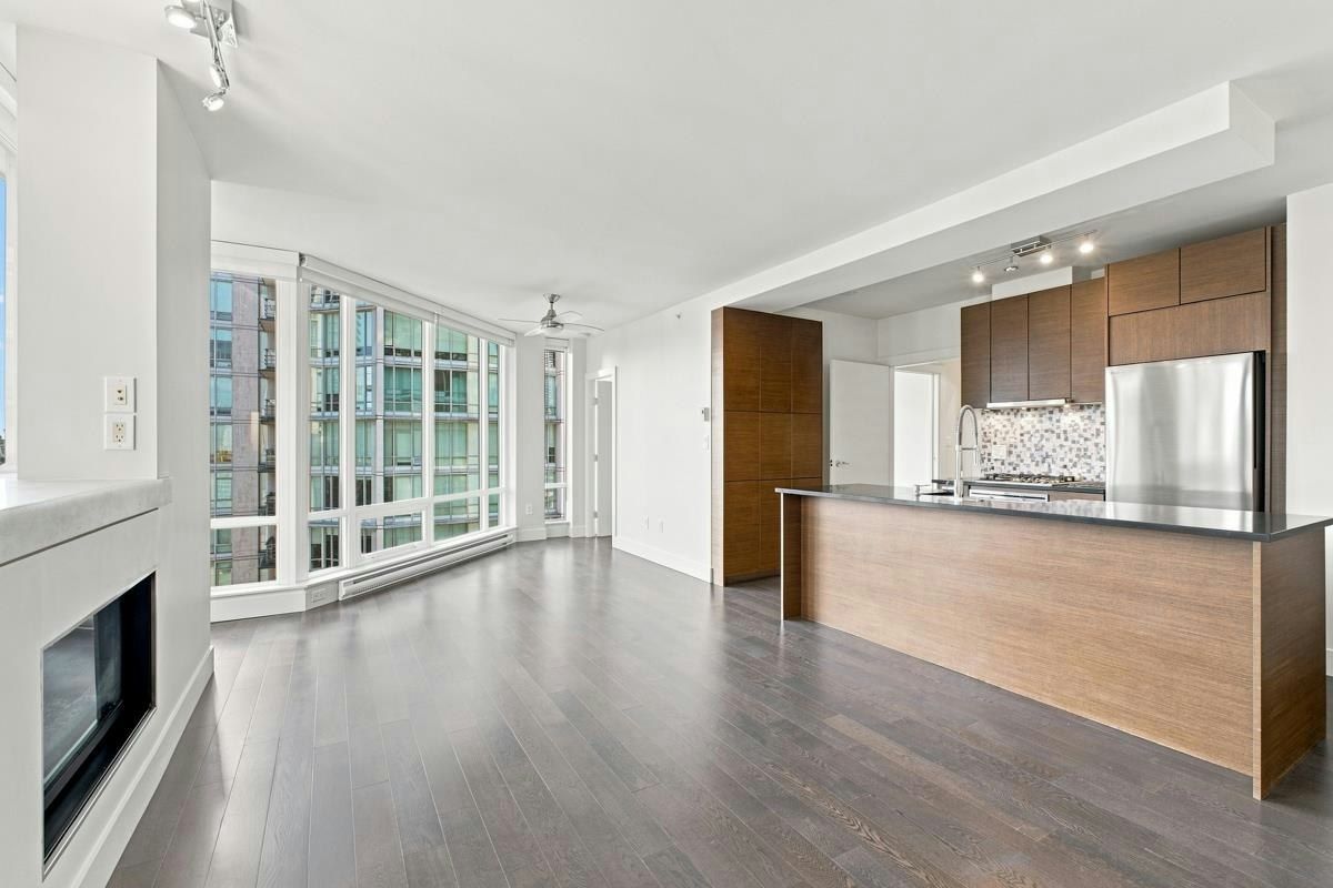 2005-565 Smithe Street, Vancouver, BC, V6B 0E4 - 2