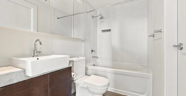 2005-565 Smithe Street, Vancouver, BC, V6B 0E4 - 21