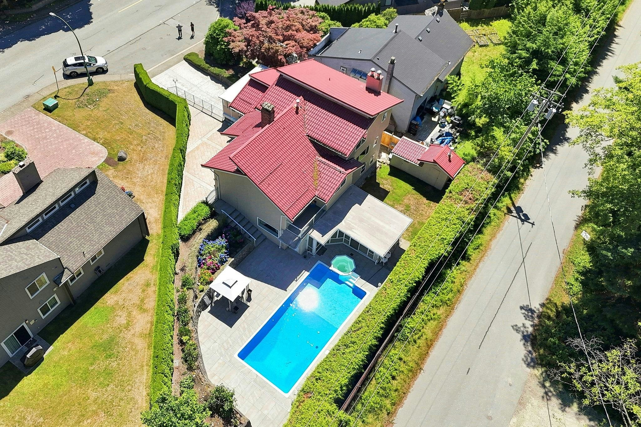 B-5553 Nancy Greene Way, North Vancouver, BC, V7R 4R6 - 21