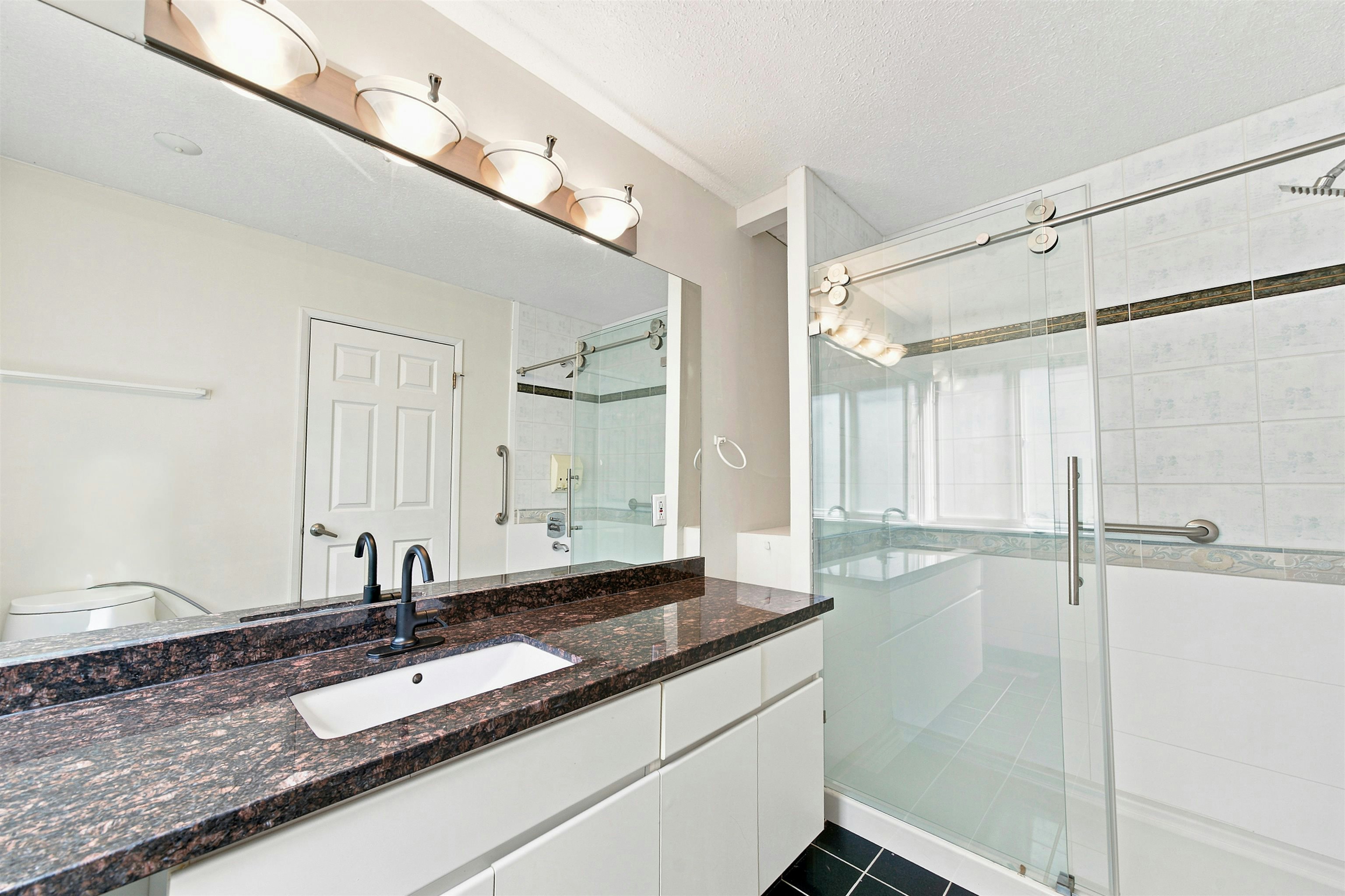 B-5553 Nancy Greene Way, North Vancouver, BC, V7R 4R6 - 25