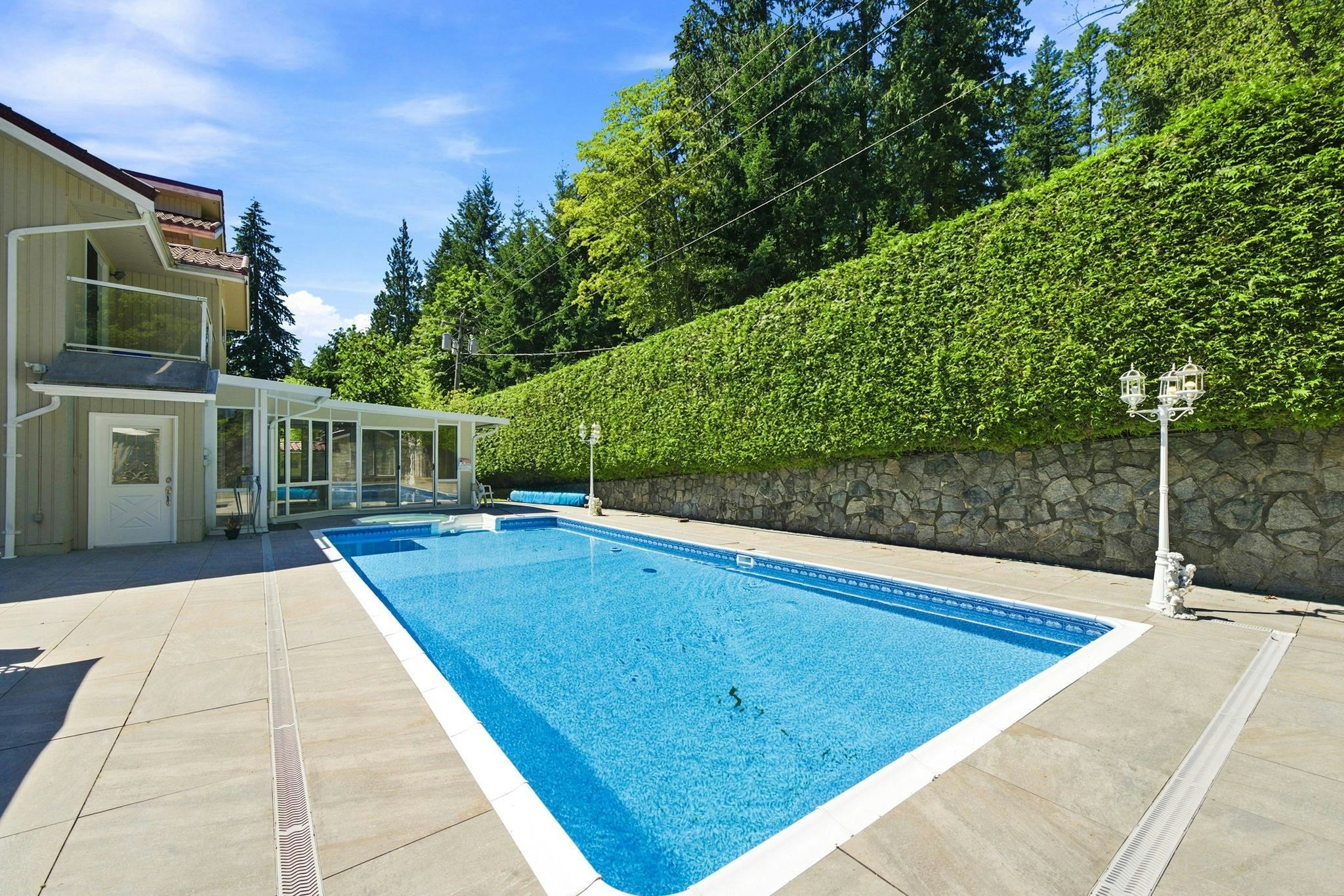 B-5553 Nancy Greene Way, North Vancouver, BC, V7R 4R6 - 16