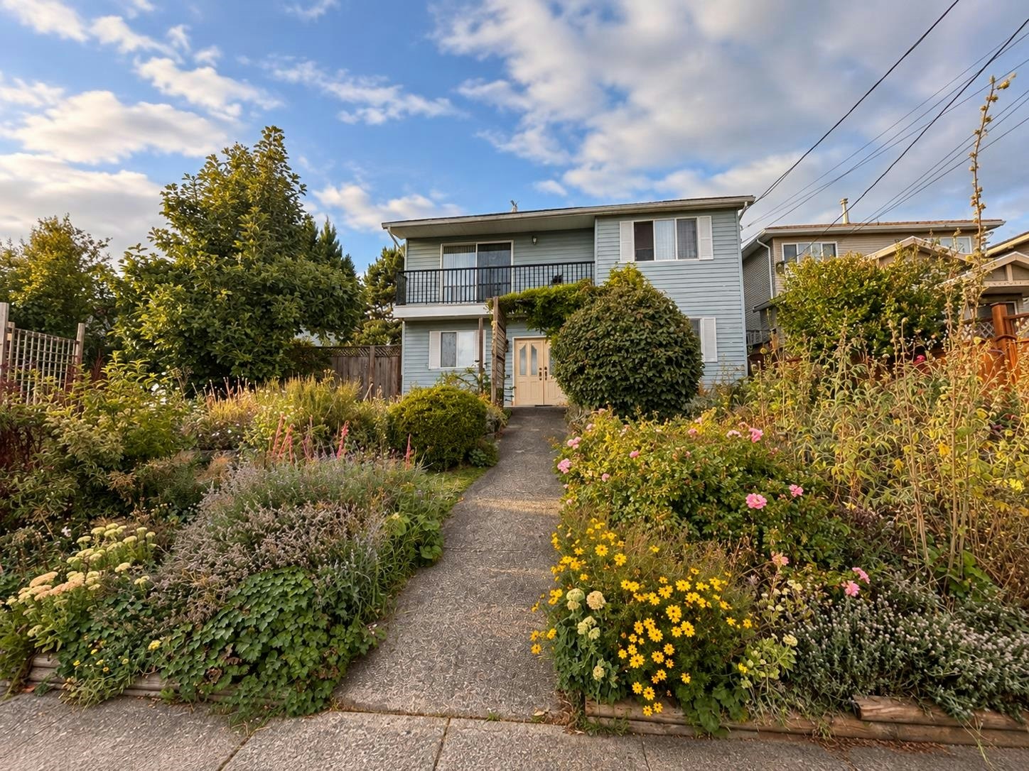 6551 Halifax Street, Burnaby, BC, V5B 2P9