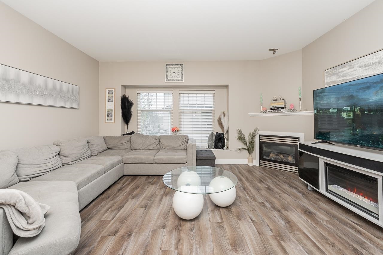 15-21535 88 Avenue - 4