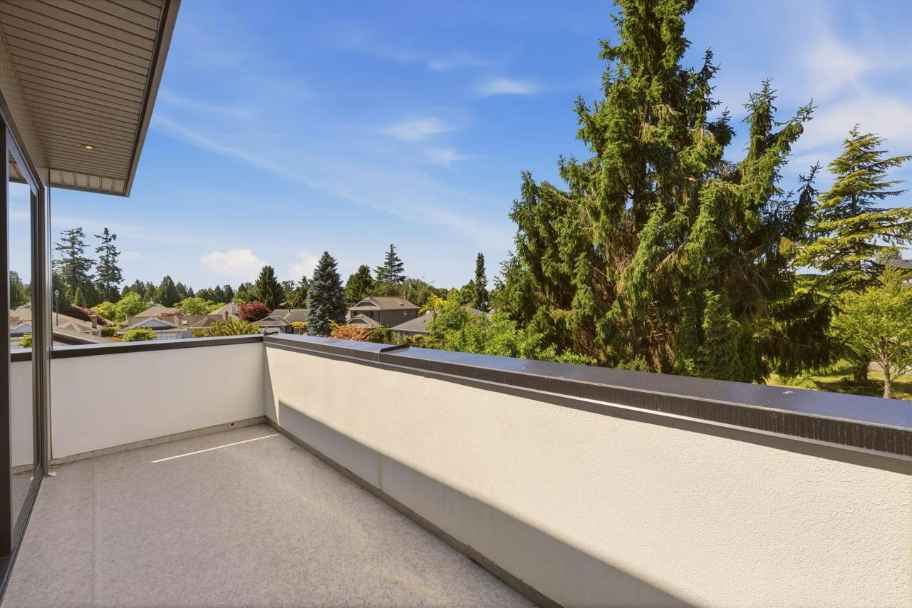 1946 143a Street, Surrey, BC, V4A 7T1 - 19