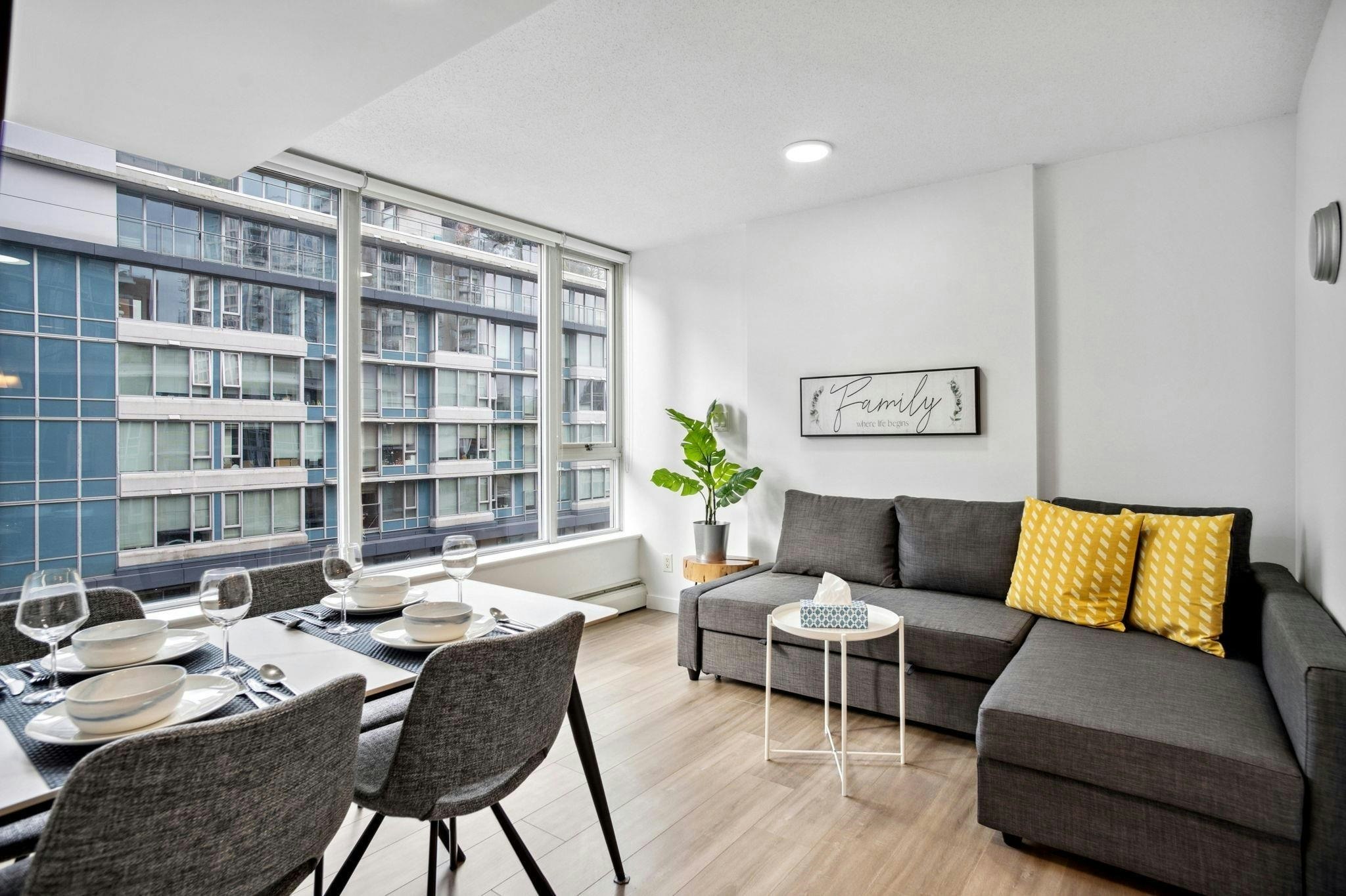605-618 Abbott Street, Vancouver, BC, V6B 0C1