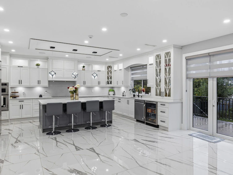 8995 Queen Mary Boulevard, Surrey, BC, V3V 6R2 - 7