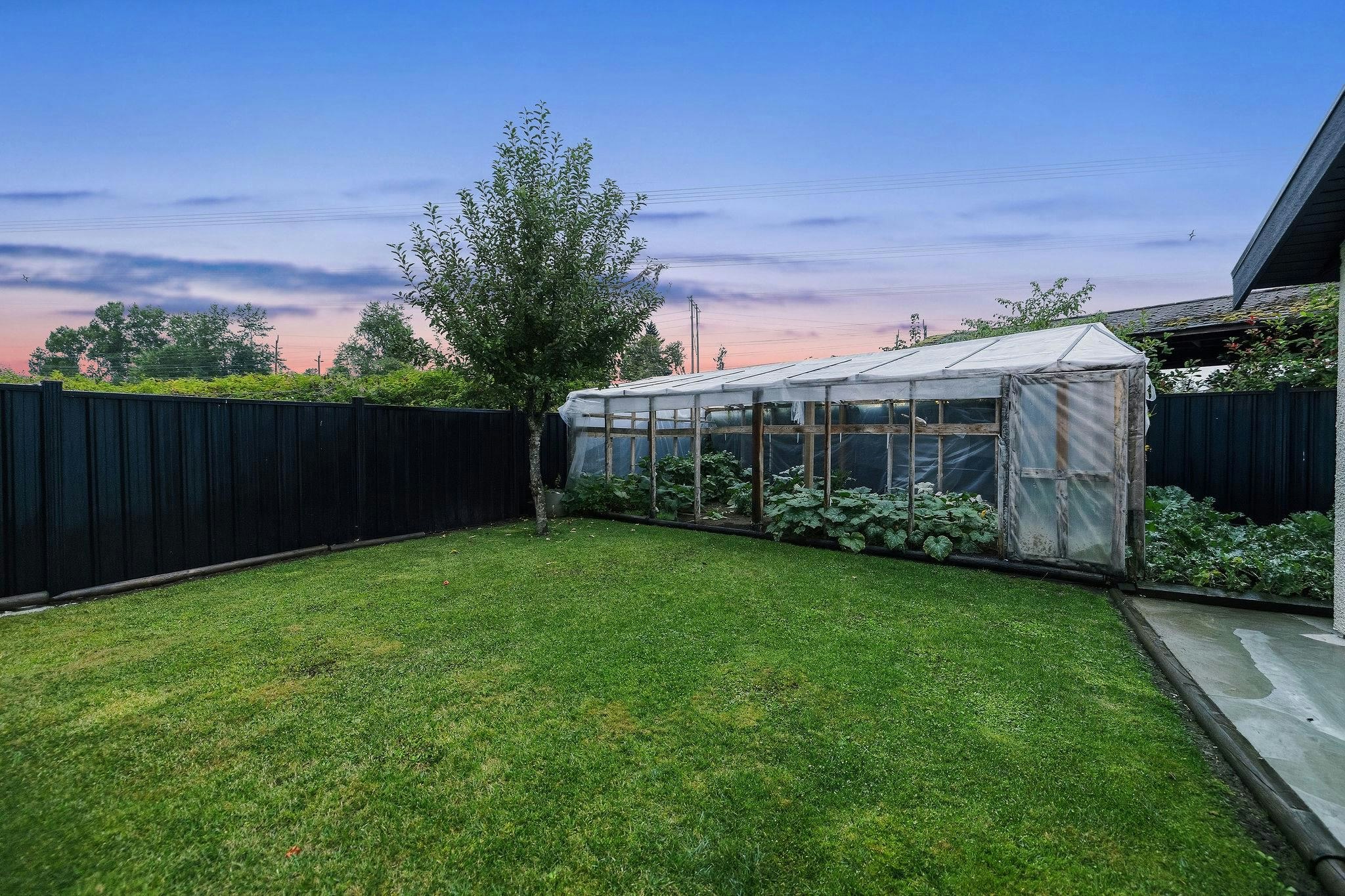 8995 Queen Mary Boulevard, Surrey, BC, V3V 6R2 - 37