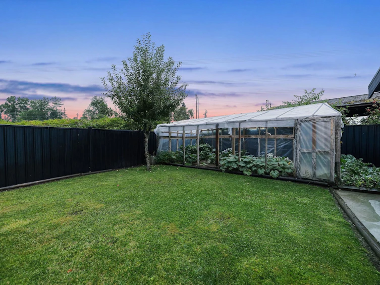 8995 Queen Mary Boulevard, Surrey, BC, V3V 6R2 - 37