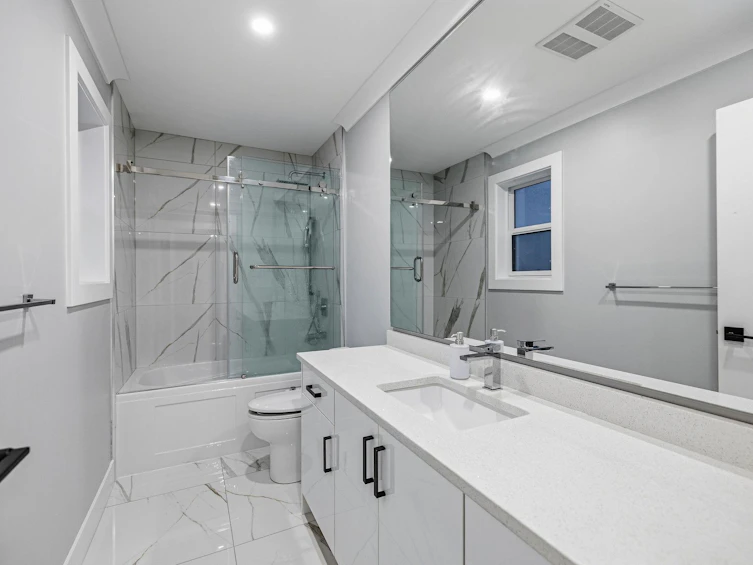 8995 Queen Mary Boulevard, Surrey, BC, V3V 6R2 - 29