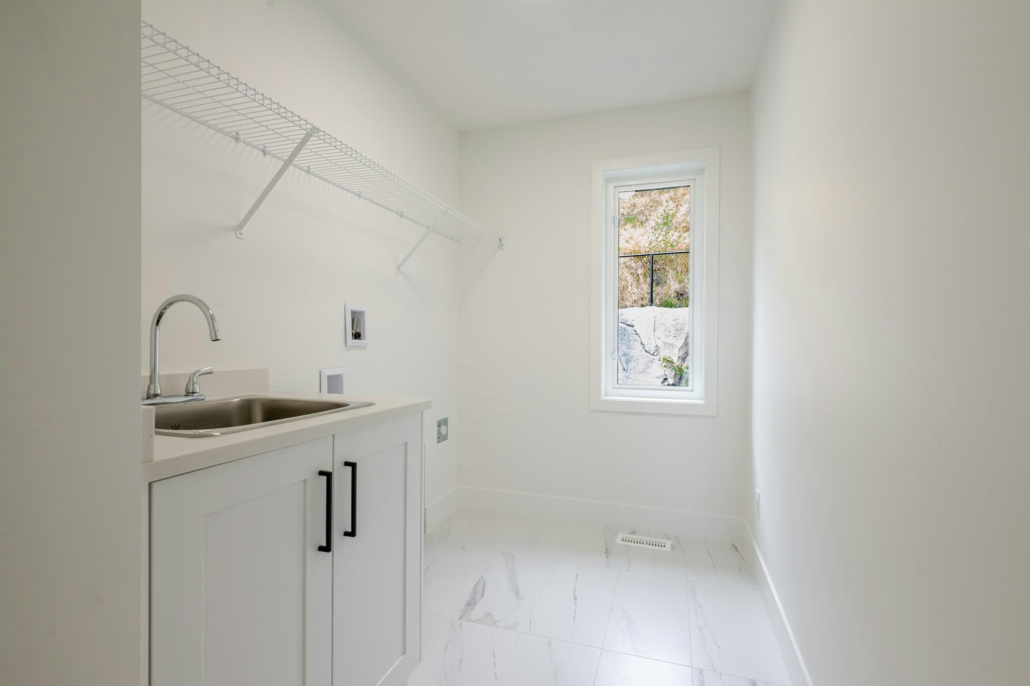 3593 Mee Place, Coquitlam, BC, V3E 0P2 - 21
