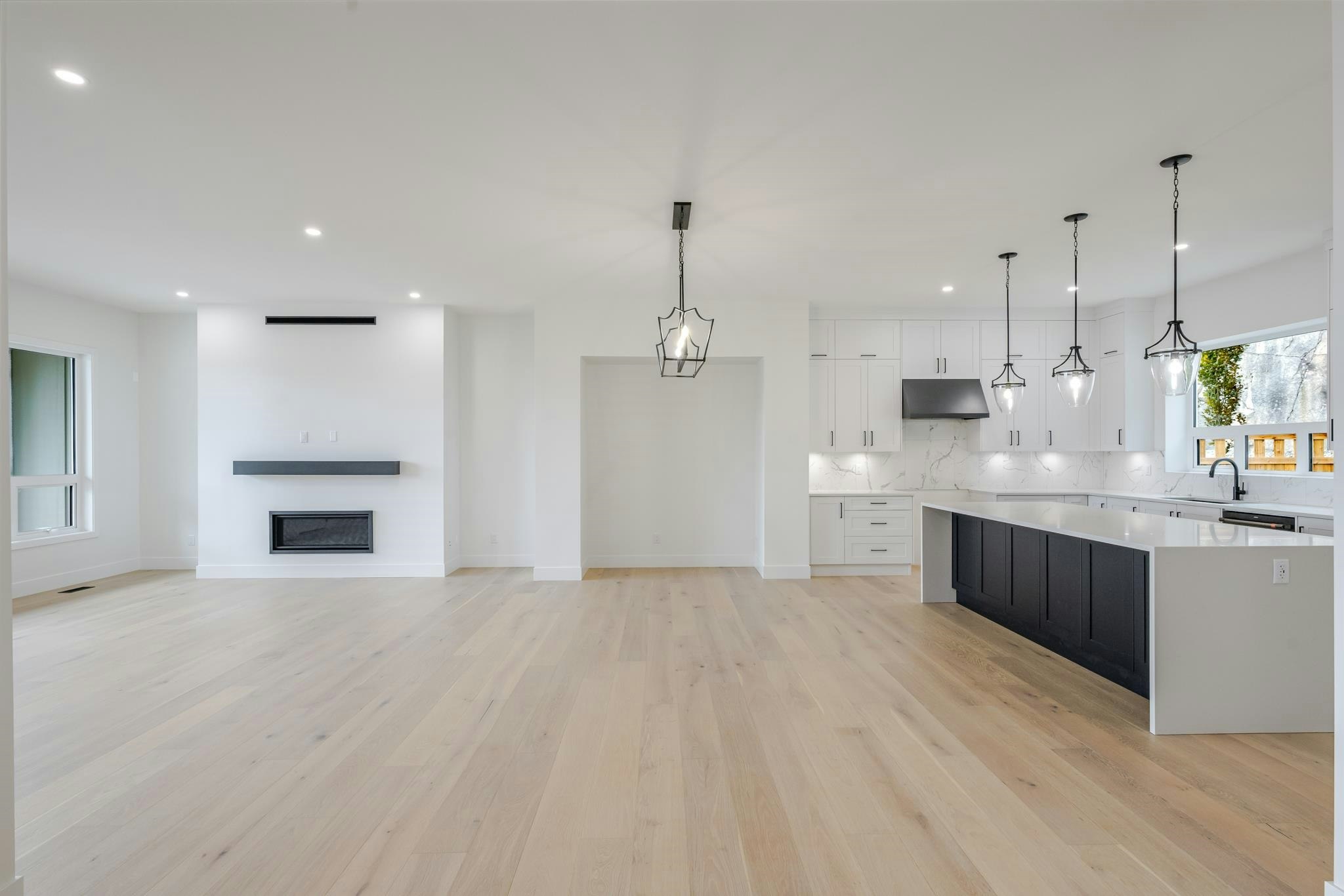 3593 Mee Place, Coquitlam, BC, V3E 0P2 - 9