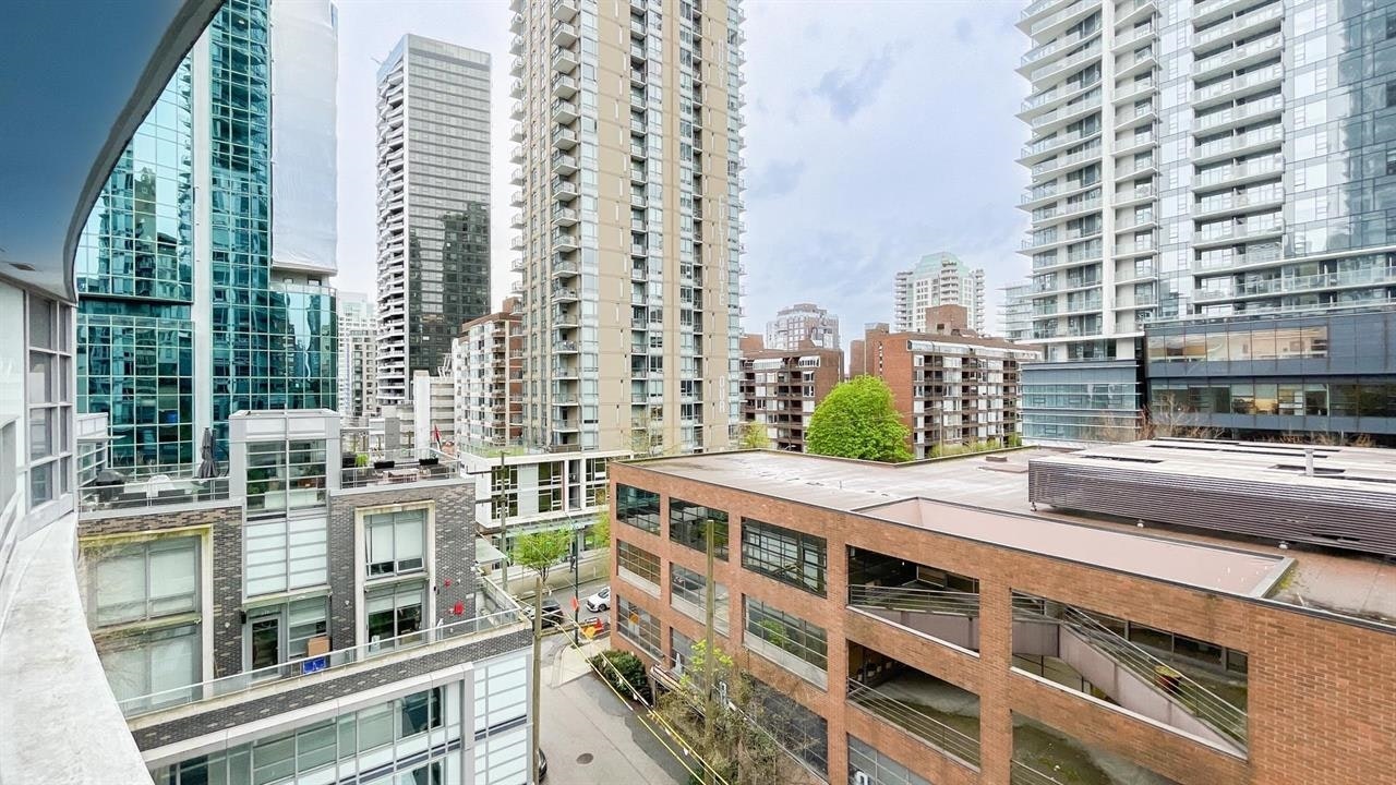 80X-1283 Howe Street, Vancouver, BC, V6A 0E9 - 9