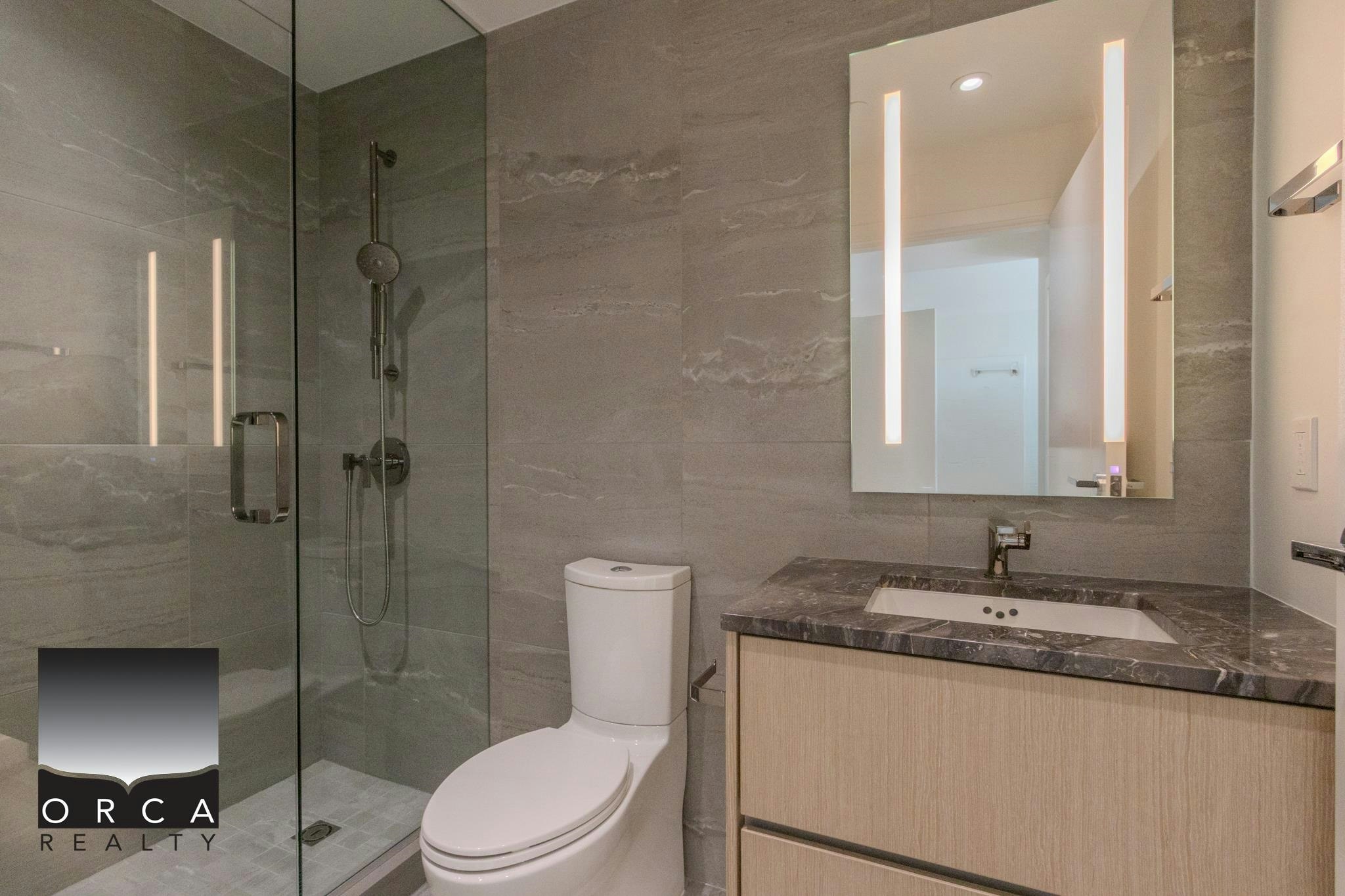410-777 Harbour Way, North Vancouver, BC, V7P 0G2 - 17