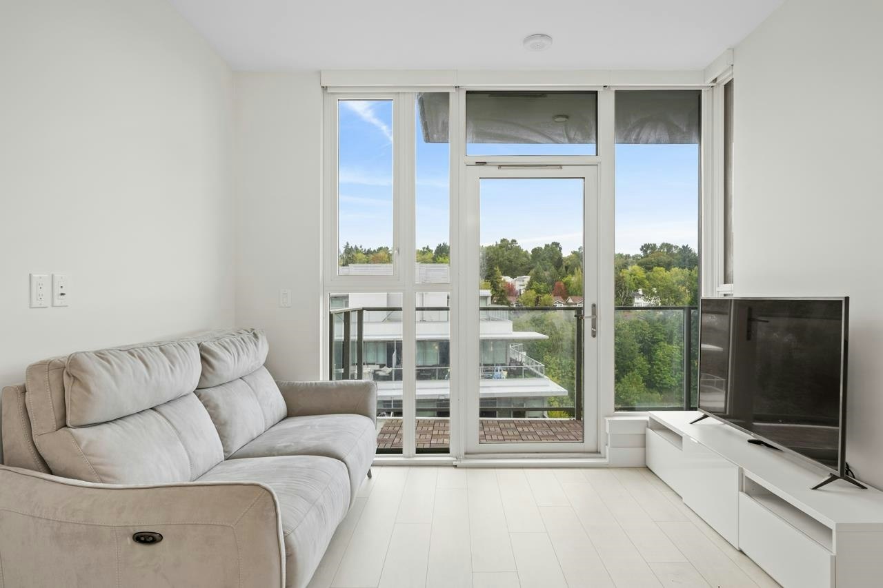 1302-3538 Sawmill Crescent, Vancouver, BC, V5S 0J8 - 8