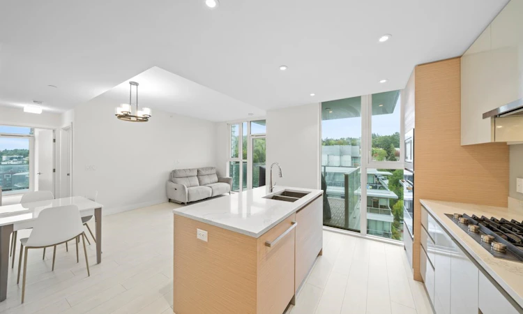 1302-3538 Sawmill Crescent