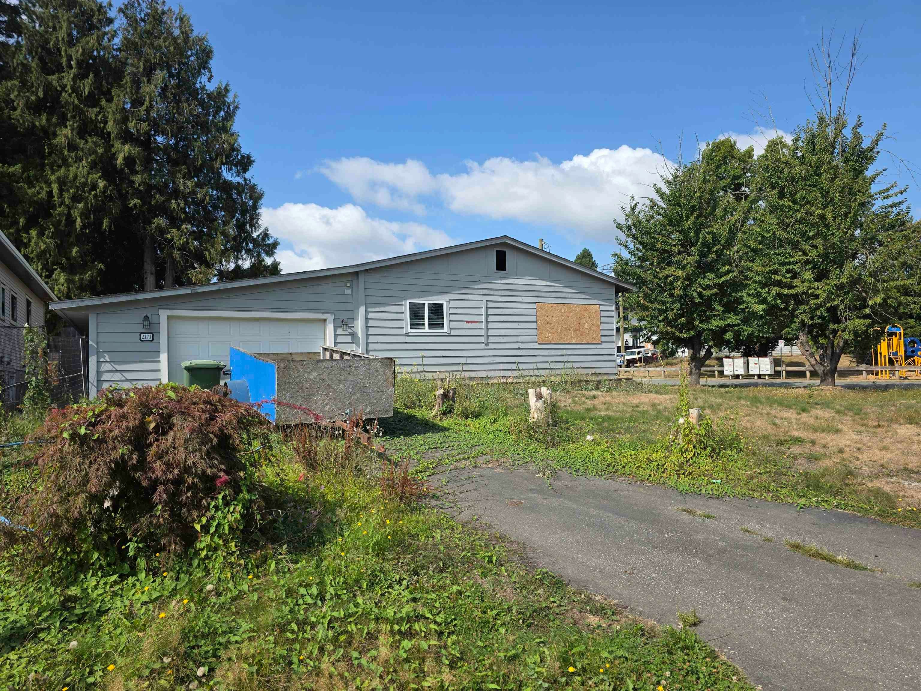 2171 Oakridge Crescent, Abbotsford, BC, V2T 6A8