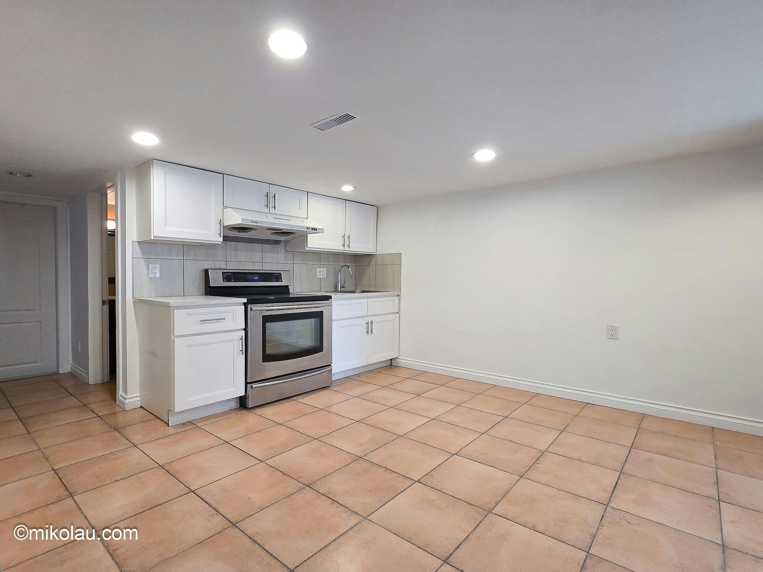 1xx Gilmore Ave, Burnaby, BC, V5C 4P7 - 2