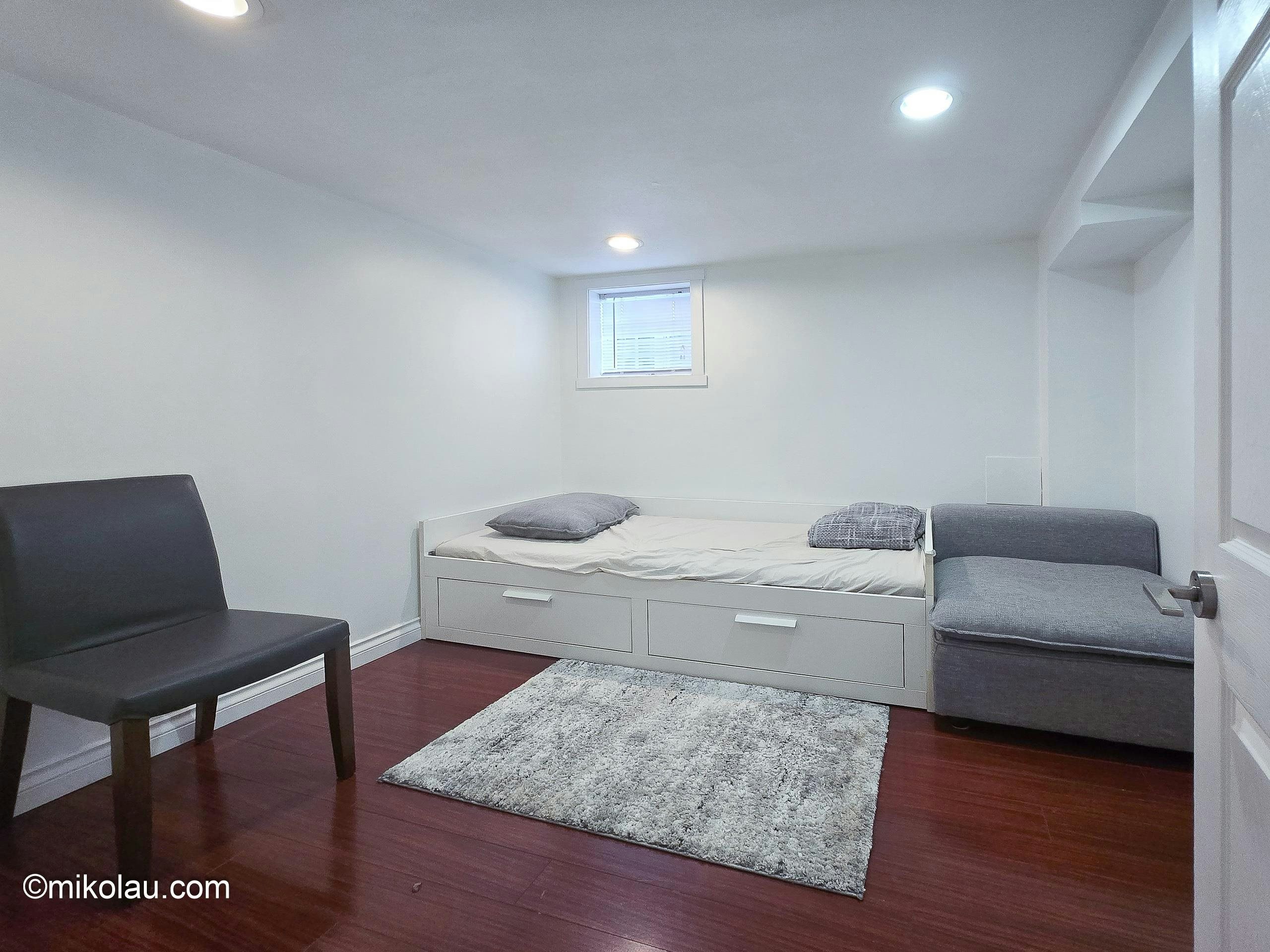  1xx Gilmore Ave, Burnaby, BC, V5C 4P7 - 4