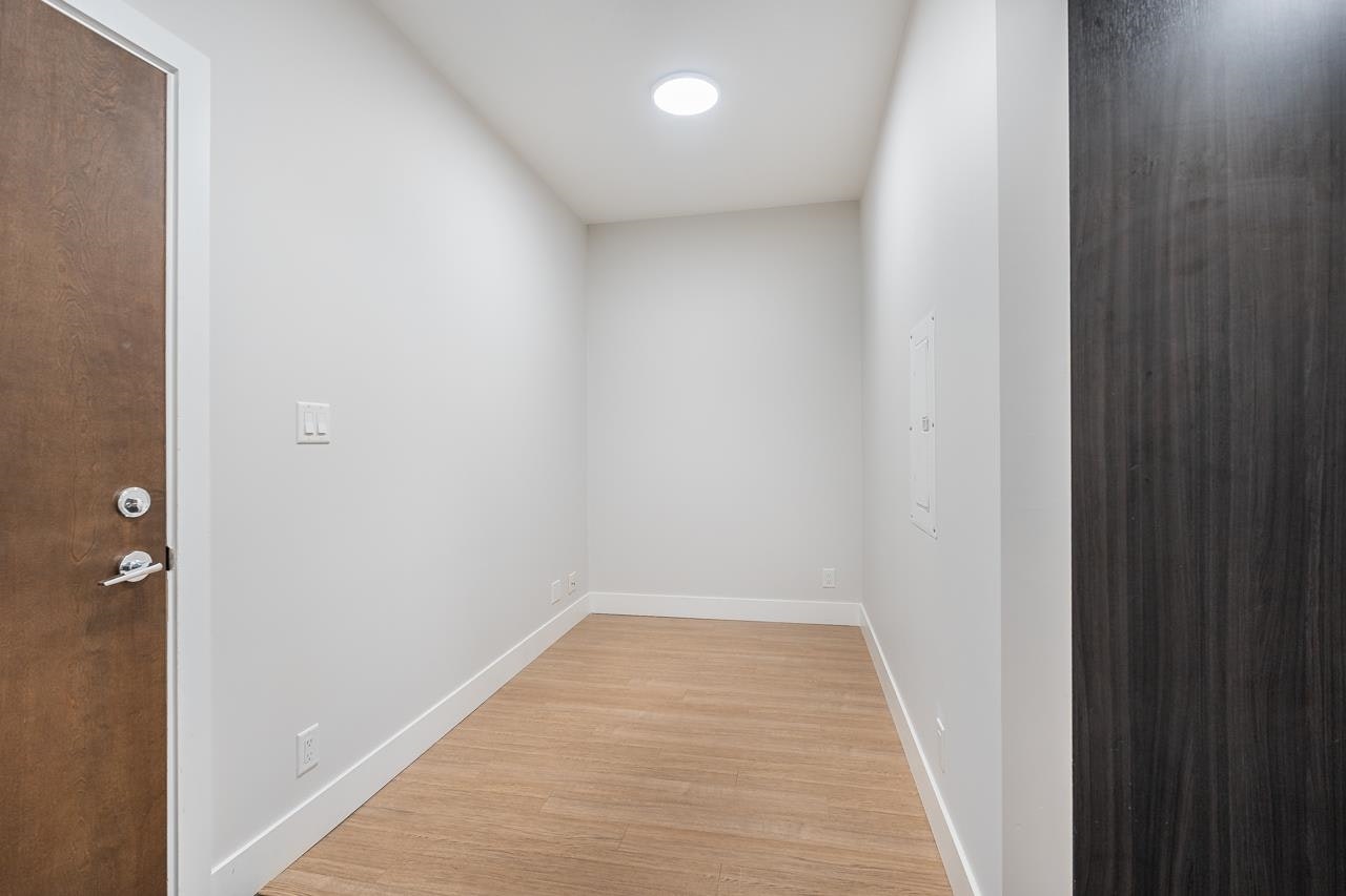 A210-20211 66 Avenue - 5